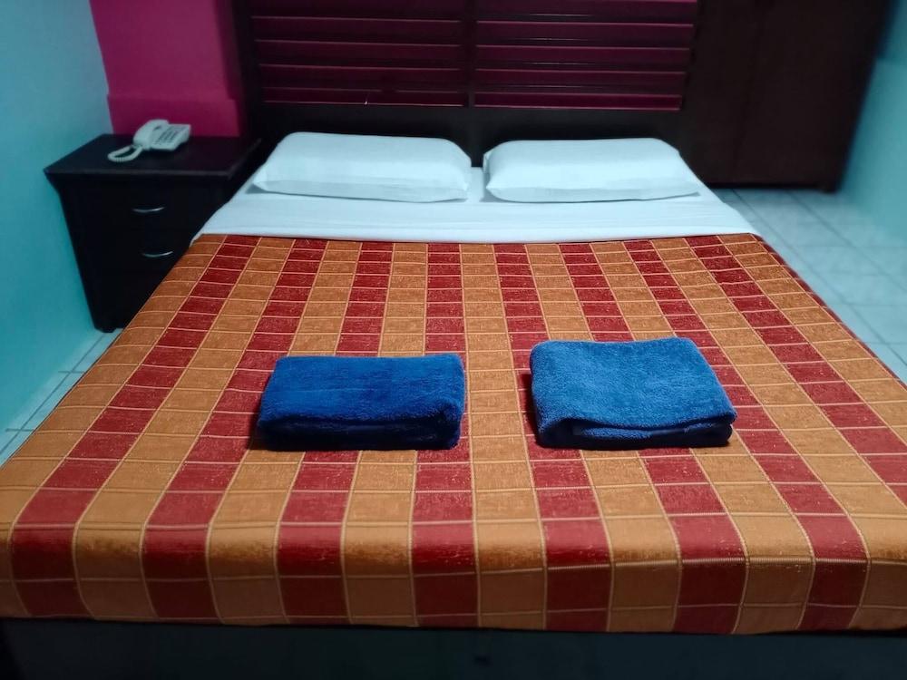 Lost Horizon Beach Dive Resort Bohol Екстериор снимка