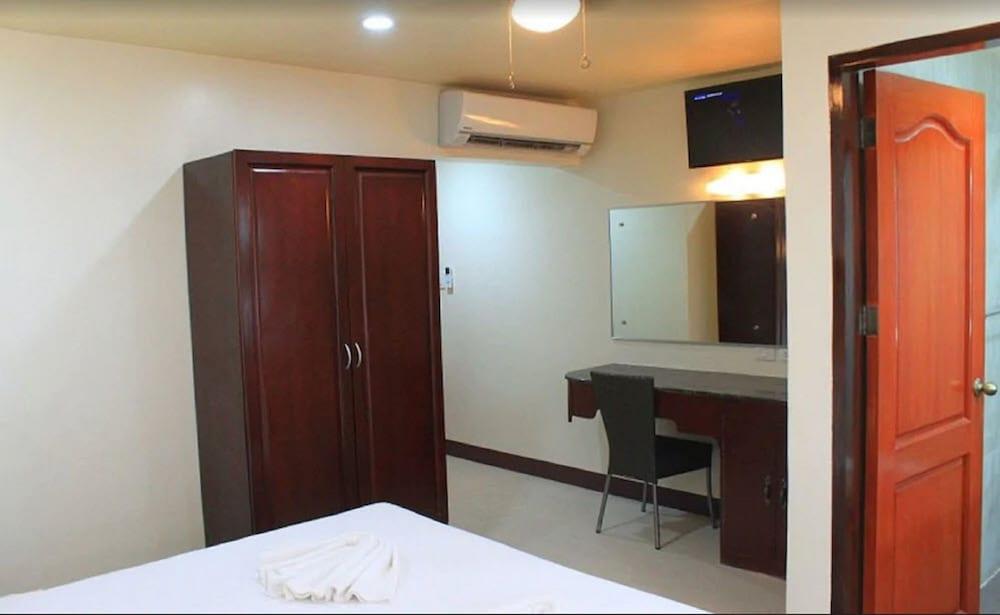 Lost Horizon Beach Dive Resort Bohol Екстериор снимка